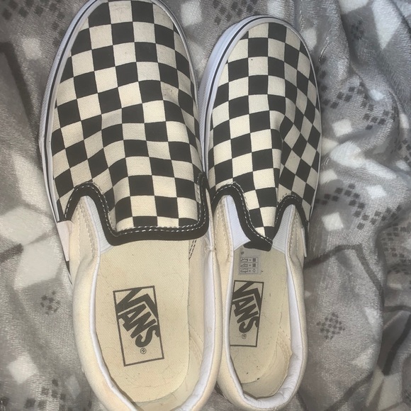 vans - Picture 2 of 2